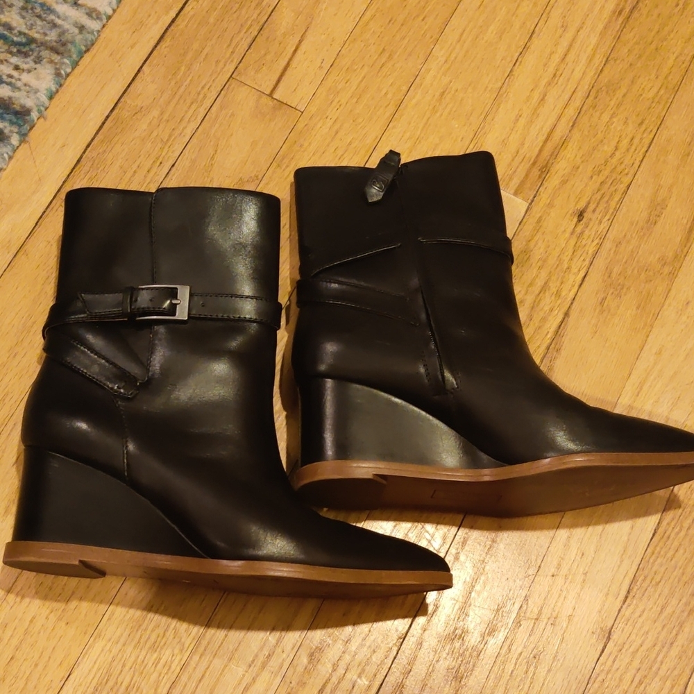 Black Leather Wedge Ankle Boots